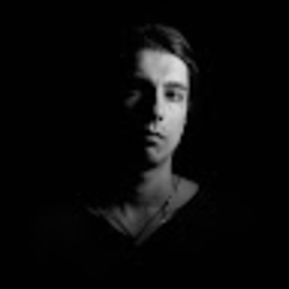 Meet your Posher, Thiago - Picture 1 of 1